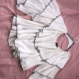 White & black lining top